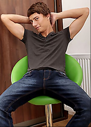 Tommy Hunter strokes his big huge thick cock.