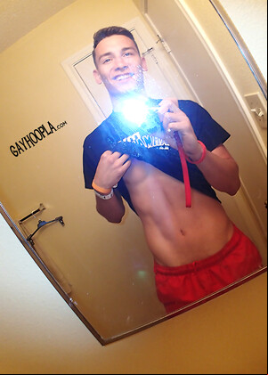 Hot jock Thomas Diaz