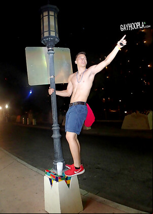 Hot jock Thomas Diaz